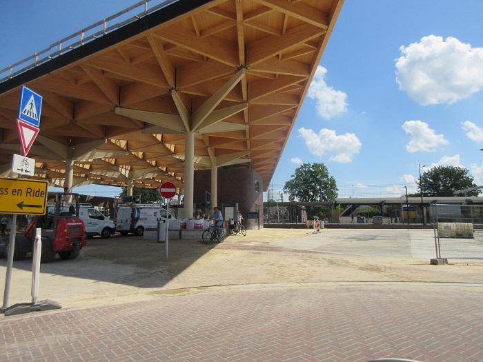 Busstation Assen voor de TT open