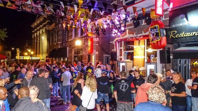 Vierde nacht TT Festival trekt 65.000 bezoekers (Video)