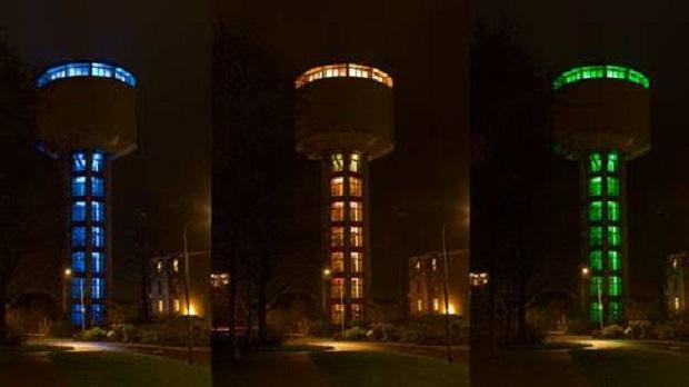 Watertoren Assen sprookjesachtig verlicht