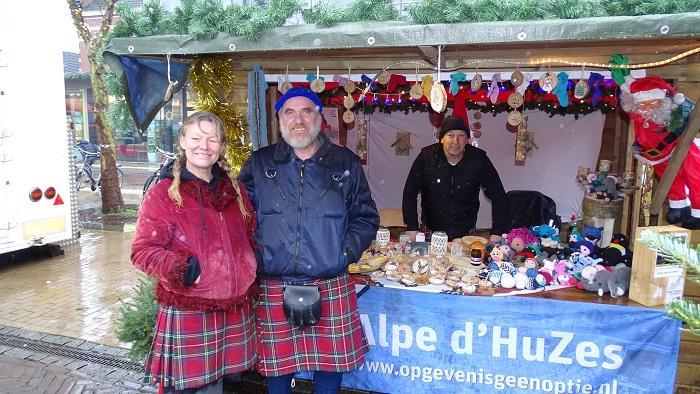 Dickens Markt rond IJsbaan Winters Assen (Video)