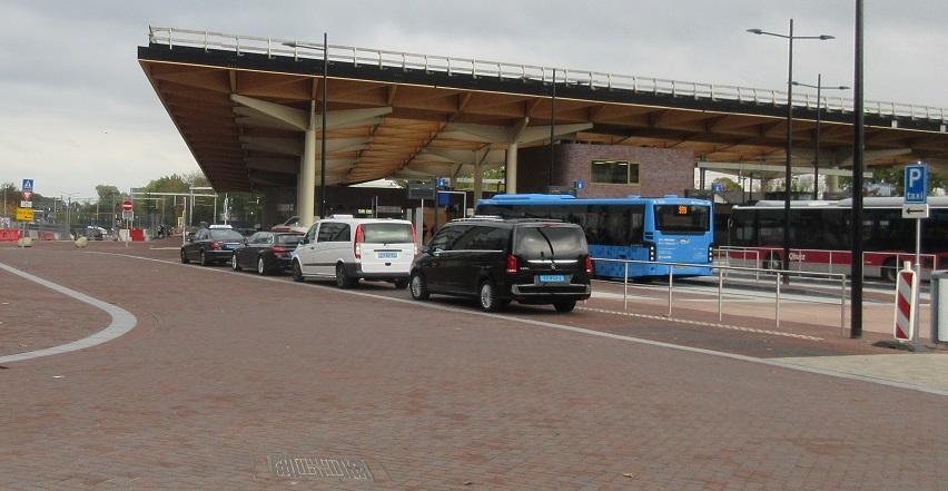 Station Assen houdt vijf taxiplaatsen