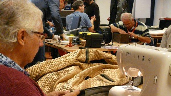 Repair Café Assen helpt repareren