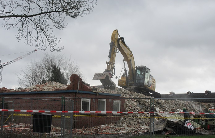 Tweede flat Nansenstraat in Assen gesloopt (Video)