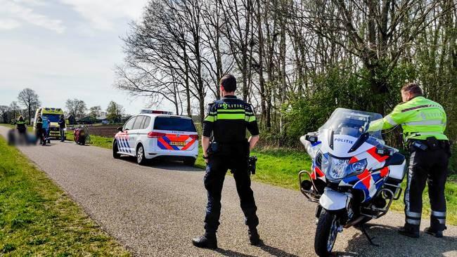 Gewonde bij ongeval tussen motorrijder en fietser (Video)