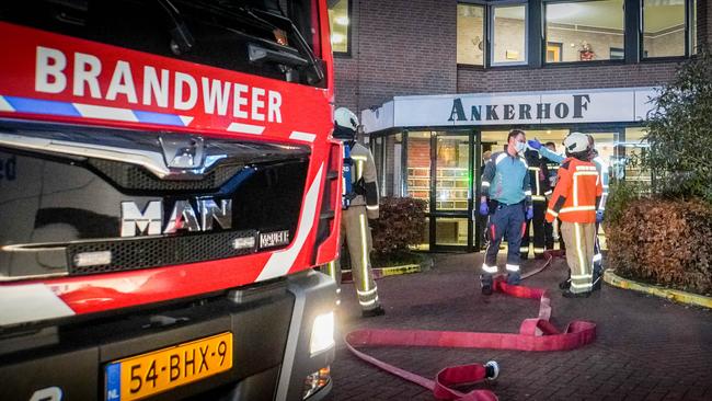 Brand in appartementencomplex Ankerhof snel onder controle (Video)