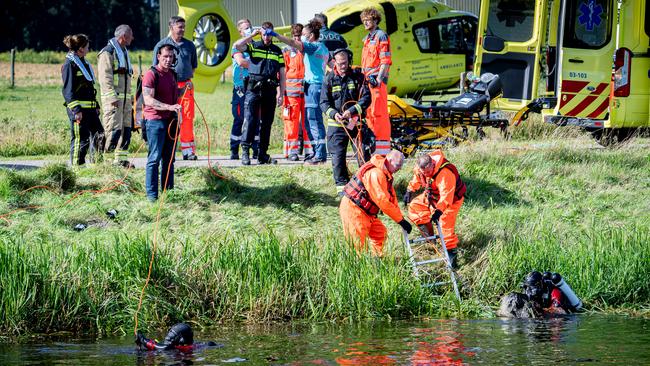 Grootschalige zoekactie naar mogelijke persoon te water in Assen (Video)