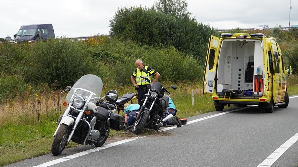 Motorrijder gewond na eenzijdig ongeval bij afrit A28 Assen (video)