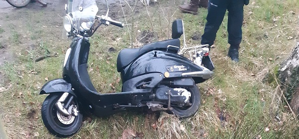 Jongens dumpen gestolen scooter bij Landgoed Valkenstijn en vluchten