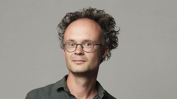 8 april Feestelijk opening van de Boekenweek bij boekhandel Van der Velde met Guido van Hengel