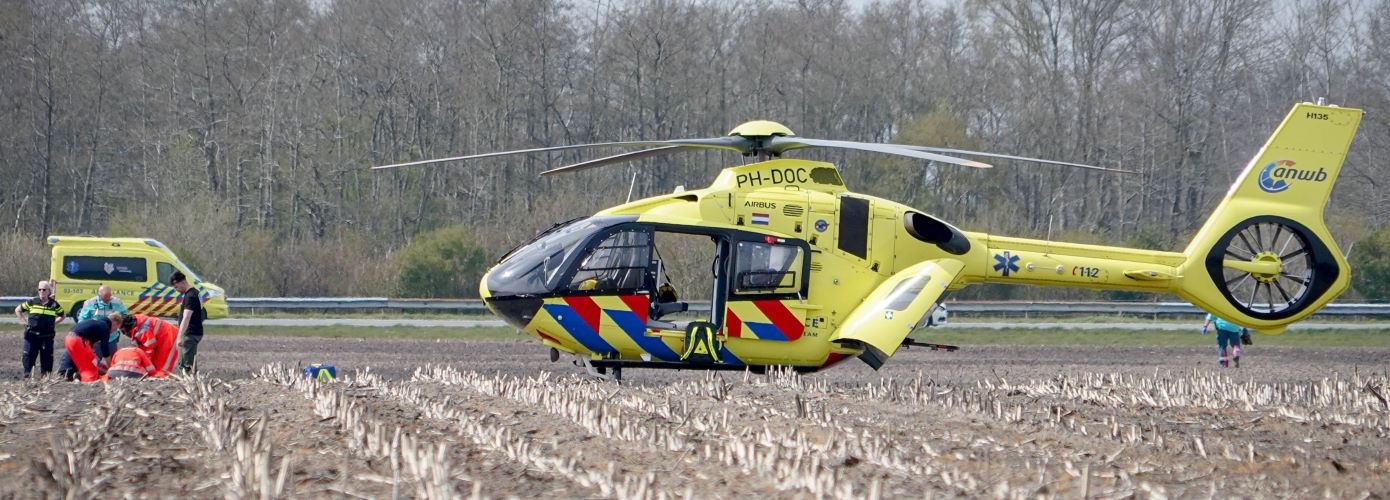 Grote inzet hulpdiensten op weiland langs de A28 bij Assen