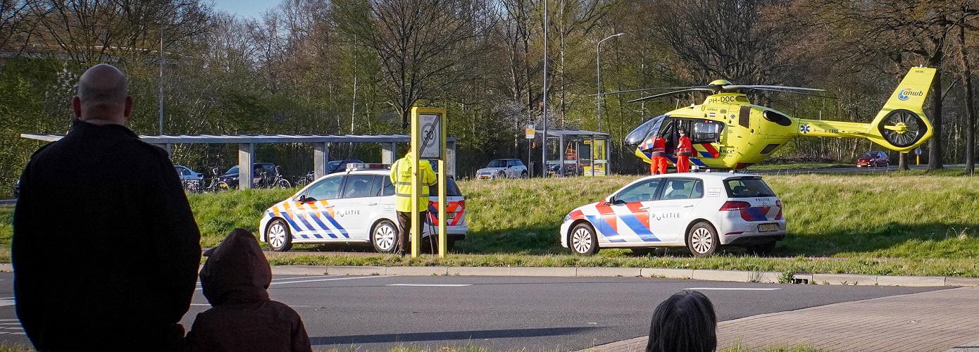 Traumahelikopter trekt veel bekijks bij inzet in Assen