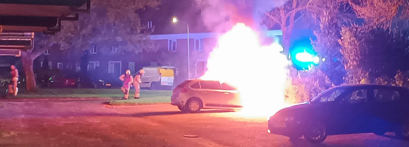 Opnieuw auto volledig uitgebrand in Assen