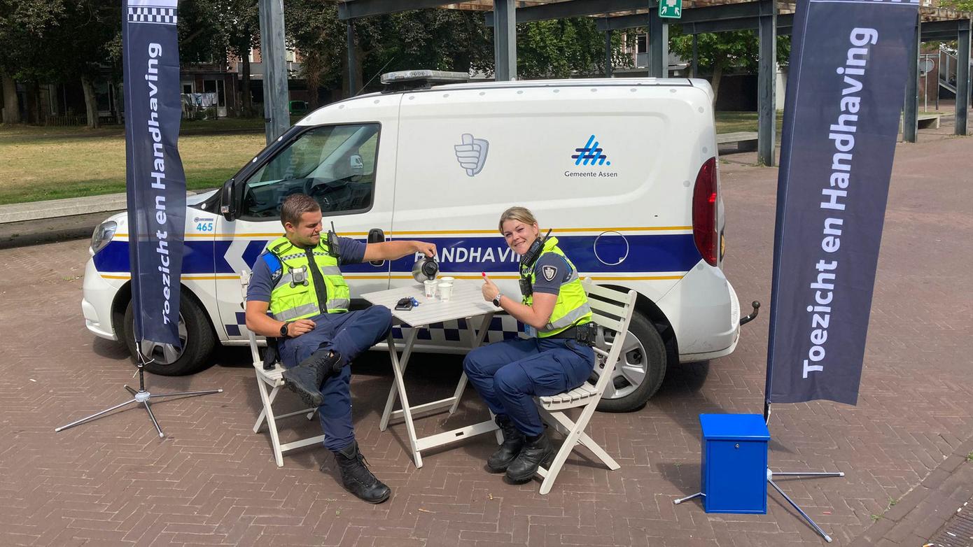 Team Toezicht en Handhaving met bewoners in gesprek over leefbaarheid in de wijken