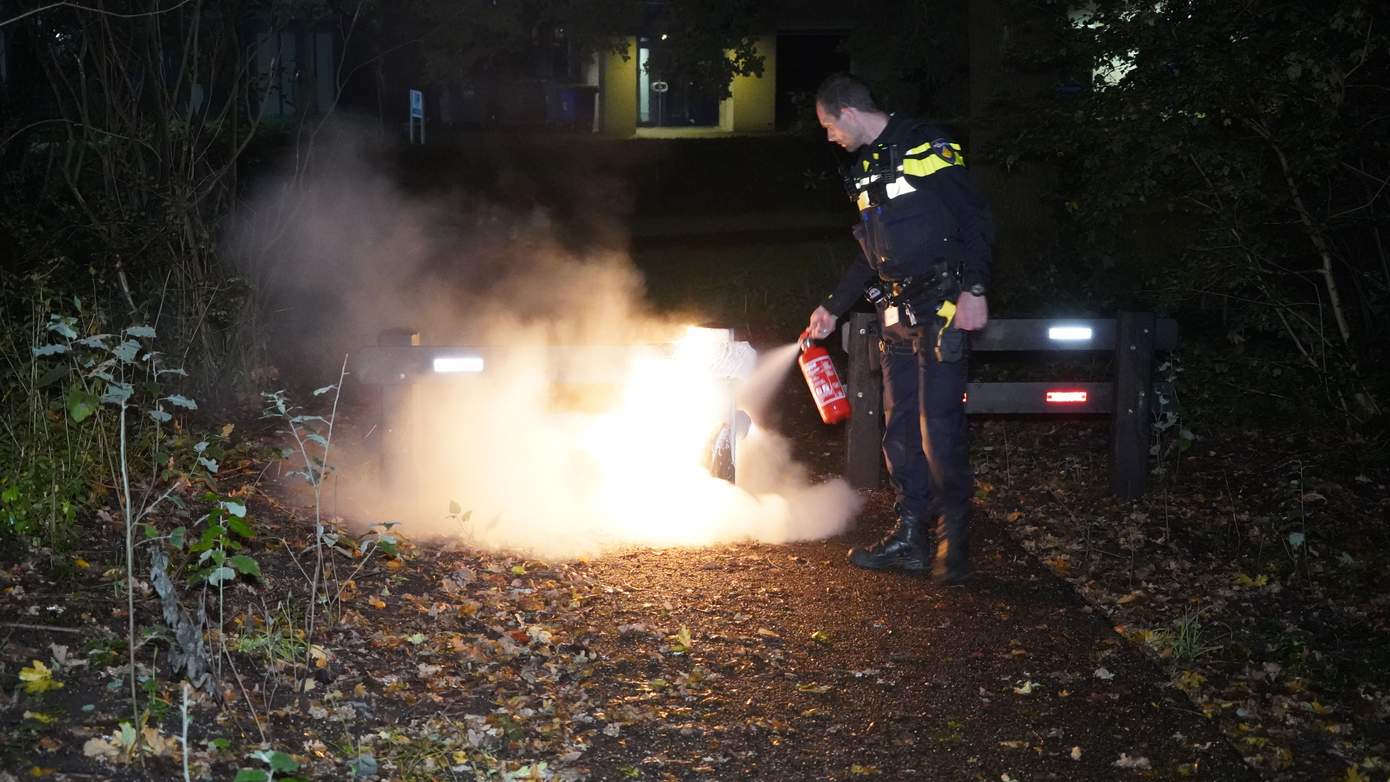 Hekjes in brand gestoken in Assen (Video)