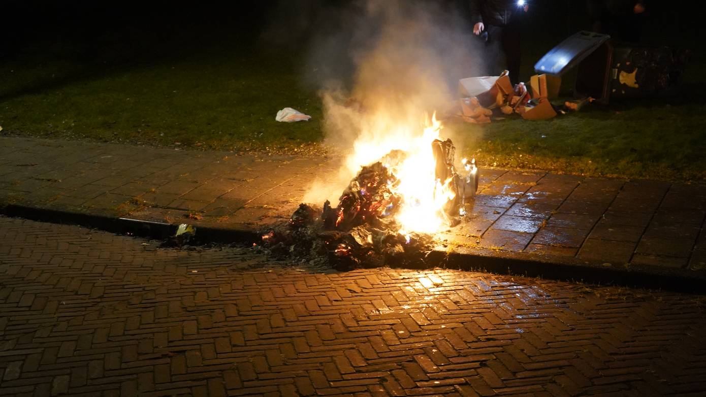 Container in brand gestoken in Noorderpark