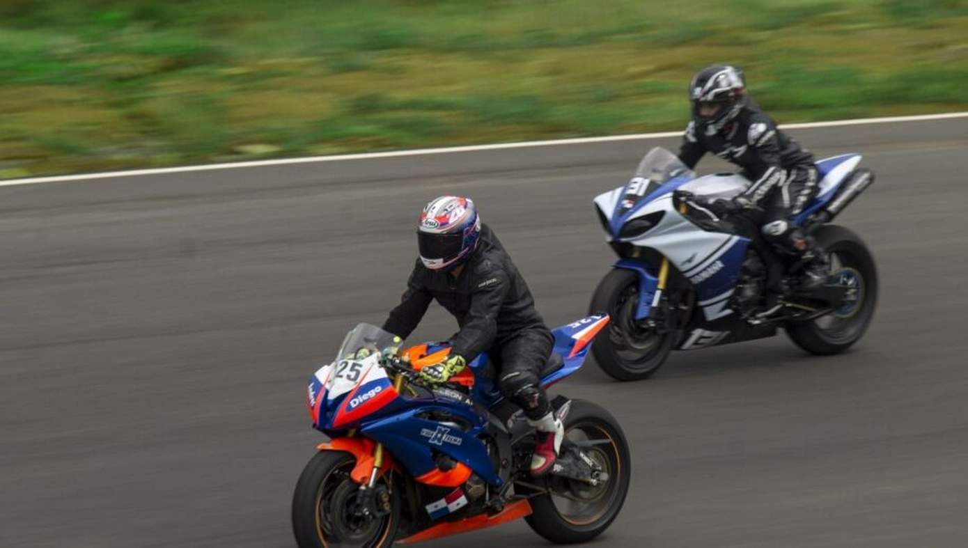 Start motorseizoen: Drentse campagne vraagt aandacht voor veiligheid motorrijders