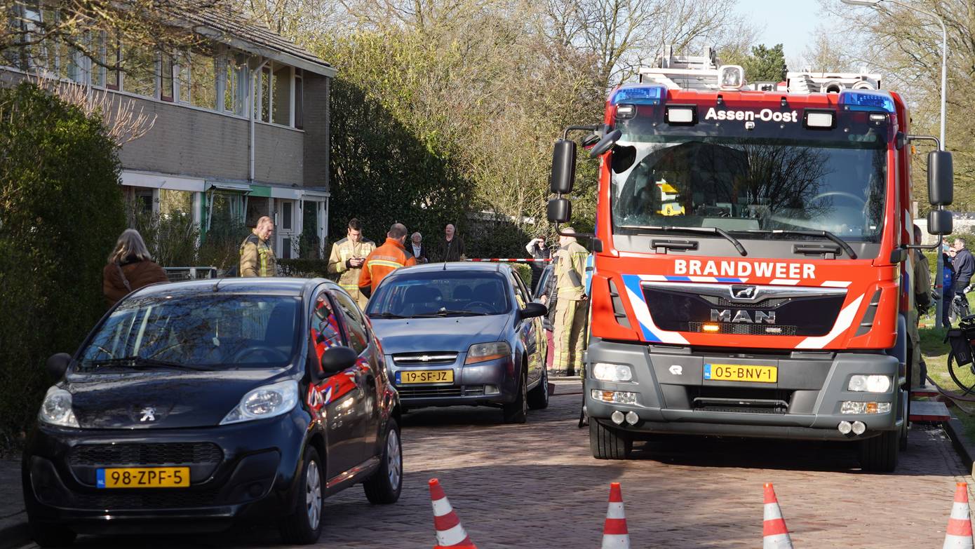 Brandweer redt cavia na brand in woning in Assen-Oost