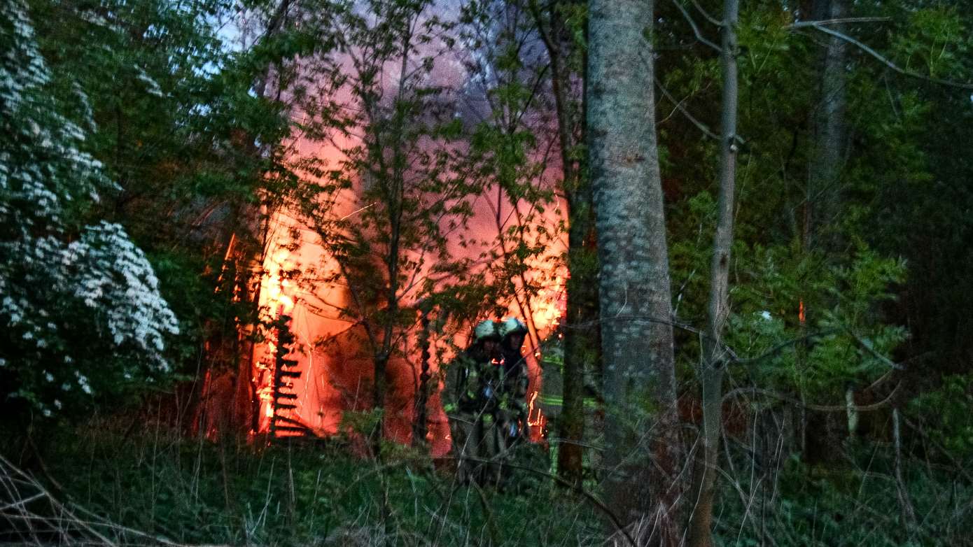 'Grote brand' in Zeijerveen blijkt flinke brand in bijenkast