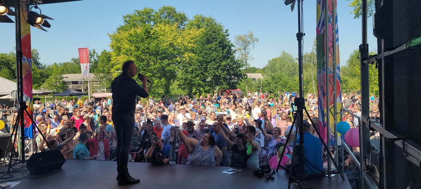 Groot feest voor de bewoners en cliënten bij Vanboeijen