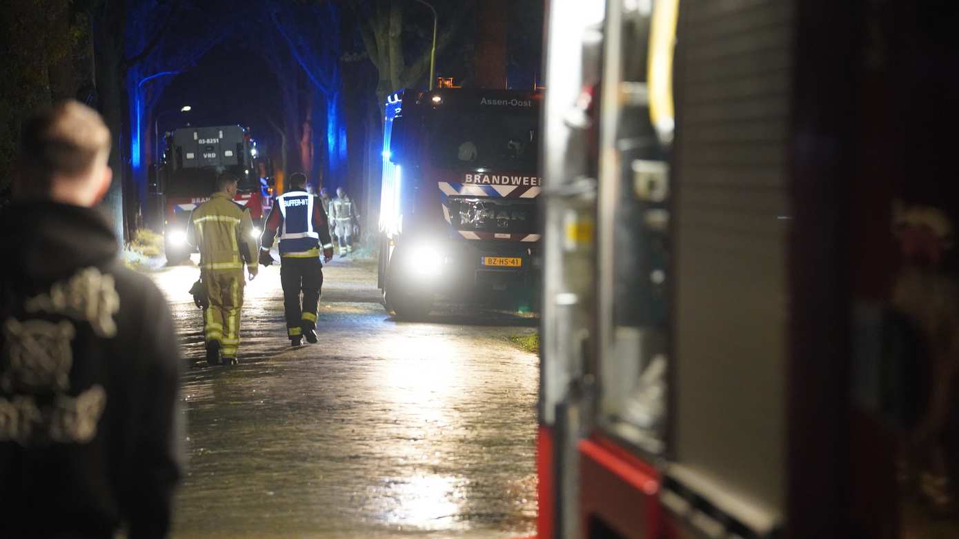 Uitslaande brand in woning Assen